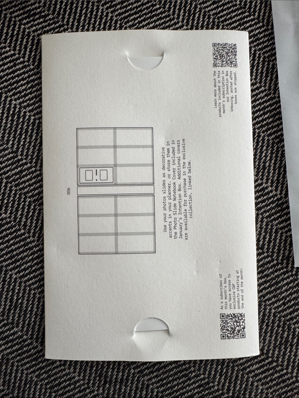 Minimalist White Cloth & Paper Page Pins & Photo Slide Set - Picture 3 of 5